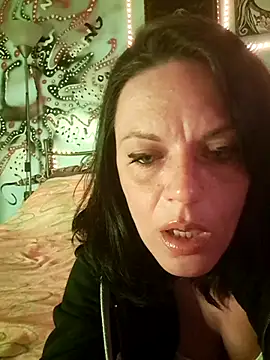 bellad0nna online show from April 16, 8:09 pm