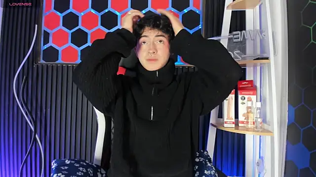 Cristopher Wild online show from April 23, 8:22 pm