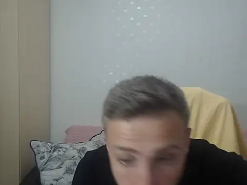 BlondEagleMuscle online show from April 5, 9:12 pm