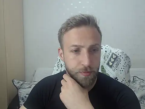 BlondEagleMuscle online show from April 24, 7:38 pm