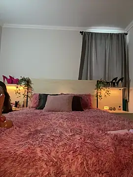 Snapshot of NikkiRylie chatting on May 17, 9:55 pm NikkiRylie online show from May 17, 9:55 pm