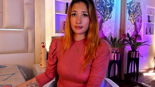 ZoeTaylorl online show from April 18, 11:03 am