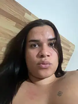 Snapshot of Gabrielaparaiso chatting on April 23, 1:29 am Gabrielaparaiso online show from April 23, 1:29 am