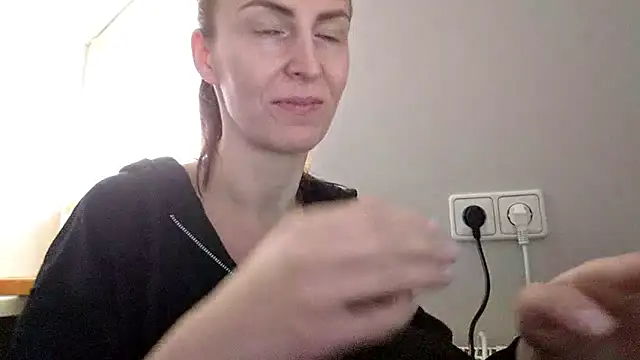 AnnaTight online show from April 28, 9:58 am