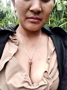 Snapshot of mylove-cute chatting on April 26, 2:31 am mylove-cute online show from April 26, 2:31 am
