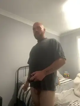 hairysubbottomboy online show from March 7, 4:20 am