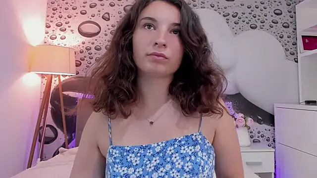 Snapshot of JosephineRows chatting on June 27, 12:22 pm JosephineRows online show from June 27, 12:22 pm