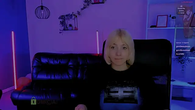  sabrina moore online show from April 25, 1:41 pm