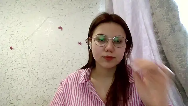 Aurora Breeze online show from April 20, 11:13 am