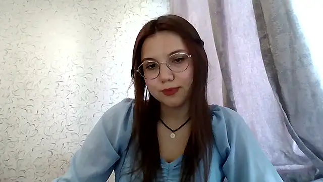 Snapshot of Aurora_Breeze chatting on May 15, 12:01 pm Aurora Breeze online show from May 15, 12:01 pm