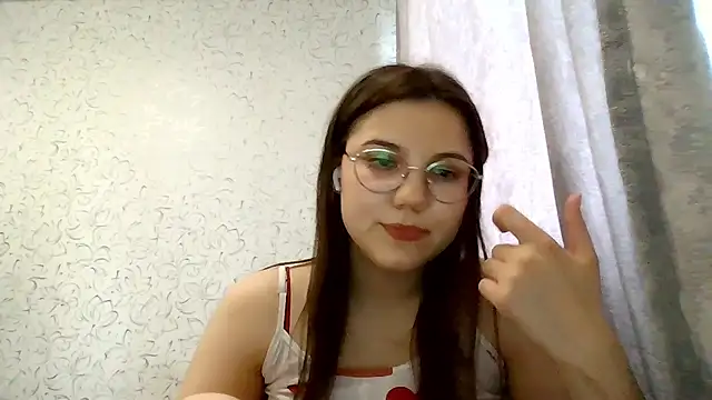 Snapshot of Aurora_Breeze chatting on June 16, 10:51 am Aurora Breeze online show from June 16, 10:51 am