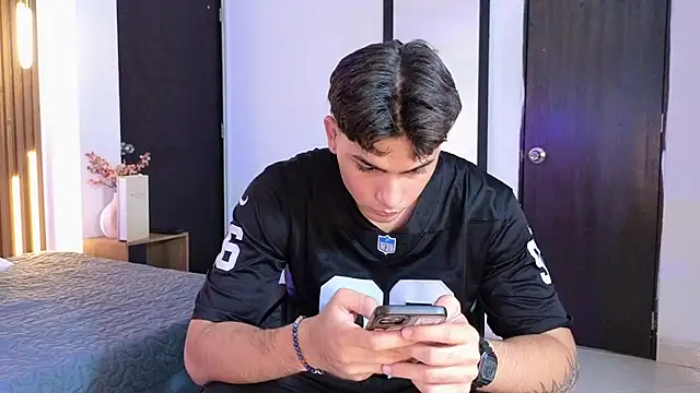 MrAdonis  online show from April 3, 7:12 pm