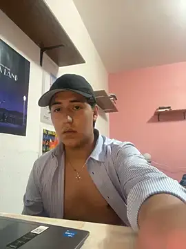 amartinezss online show from March 8, 5:22 am