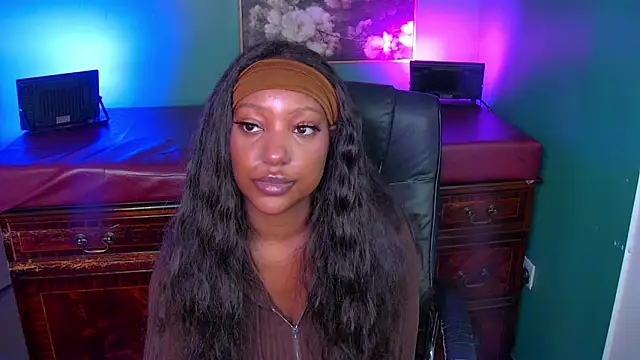 NyaraBuenoBabestationx online show from June 29, 1:33 pm