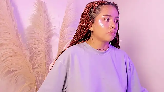 itsmaddiee online show from March 11, 2:28 am