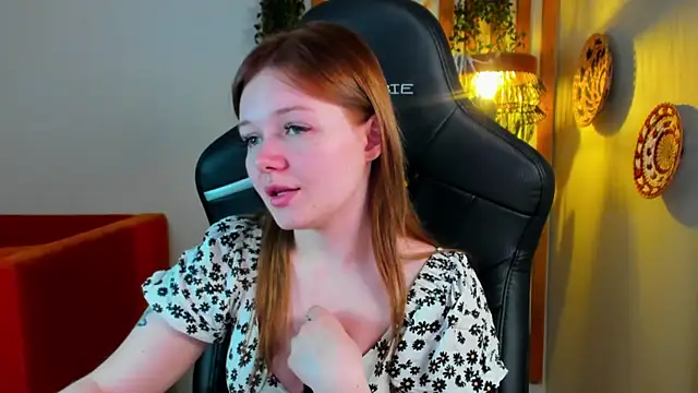 ElinaVale online show from June 7, 5:27 pm