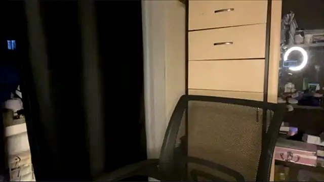 CatherineForbes online show from April 11, 2:54 pm