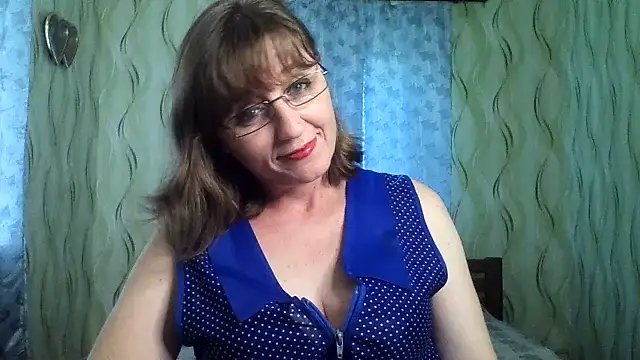 Snapshot of Alisaprice077 chatting on July 1, 9:33 am Alisaprice077 online show from July 1, 9:33 am