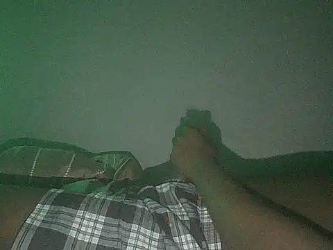 TheeJonnyBravo online show from April 25, 3:42 am