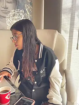 chanell pinkk online show from March 13, 1:29 pm