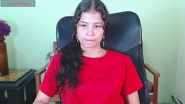 ChalonVera online show from April 22, 8:21 pm