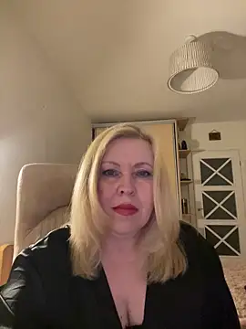 JanieLight53 online show from June 13, 9:24 pm