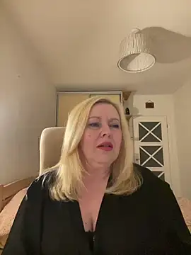 JanieLight53 online show from June 20, 10:01 pm