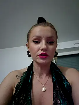 Snapshot of mariage_fun chatting on March 7, 10:07 pm mariage fun online show from March 7, 10:07 pm