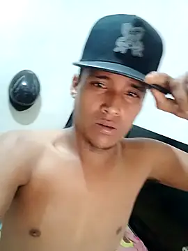 Snapshot of Fallo9876 chatting on March 7, 7:33 pm Fallo9876 online show from March 7, 7:33 pm