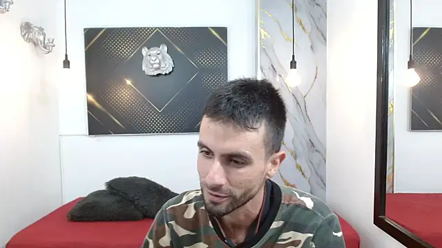 KingOfTemptation online show from March 19, 3:10 am