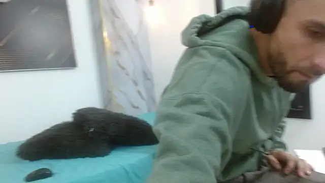 KingOfTemptation online show from April 14, 3:45 am