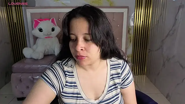 Snapshot of sara_tellez_s chatting on May 23, 3:12 am sara tellez s online show from May 23, 3:12 am