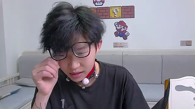 Snapshot of Chili-001 chatting on April 13, 11:05 am Chili-001 online show from April 13, 11:05 am