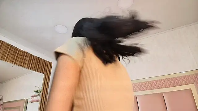 Madii  online show from May 14, 12:23 pm