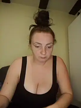 Bella-Monroe online show from March 21, 7:06 pm