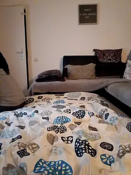 janalisa online show from April 14, 8:15 pm