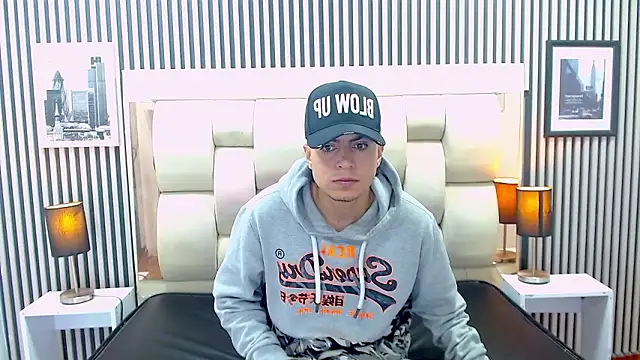 Alex Wolft online show from March 12, 11:49 am