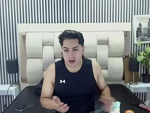 Snapshot of Alex_Wolft chatting on June 18, 1:59 pm Alex Wolft online show from June 18, 1:59 pm