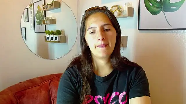 Snapshot of Sharon_makelove chatting on May 12, 1:30 pm Sharon makelove online show from May 12, 1:30 pm