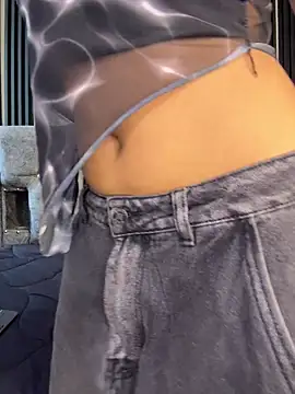 Bunny fire online show from April 3, 7:01 pm