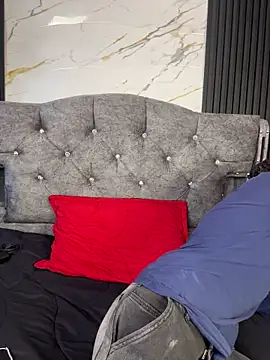 Bunny fire online show from April 24, 7:05 pm