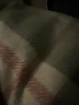 Snapshot of James410062 chatting on March 7, 10:18 pm James410062 online show from March 7, 10:18 pm