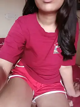Snapshot of Divya3107 chatting on July 9, 3:32 am Divya3107 online show from July 9, 3:32 am