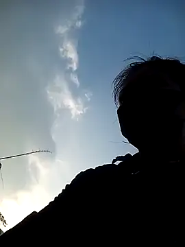 Bling-pusy online show from April 8, 11:59 pm