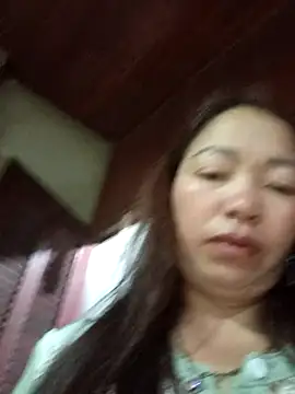 Yellow-pink online show from April 10, 11:09 pm