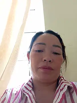 Yellow-pink online show from July 23, 1:52 am