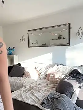 Fiebie licious  online show from April 14, 4:35 pm