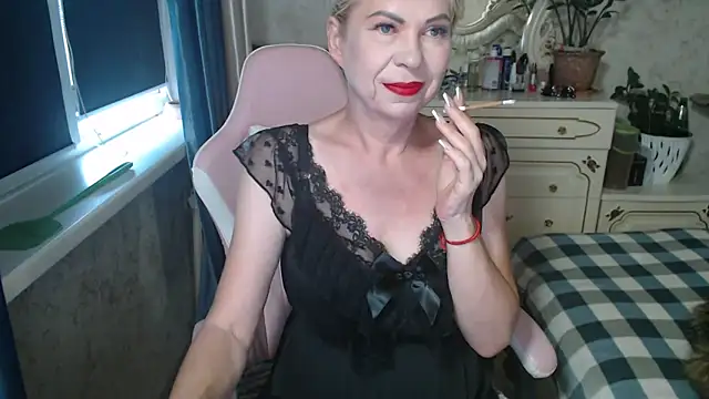 Snapshot of Sweet_Lena7 chatting on June 20, 11:46 am Sweet Lena7 online show from June 20, 11:46 am