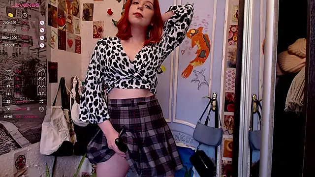 Snapshot of Janet_Sweet_ chatting on March 21, 6:07 am Janet Sweet online show from March 21, 6:07 am