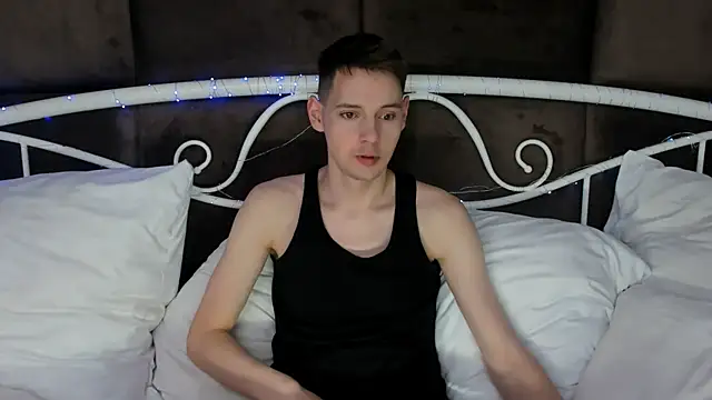 Snapshot of Martin_Perry chatting on May 22, 4:34 pm Martin Perry online show from May 22, 4:34 pm